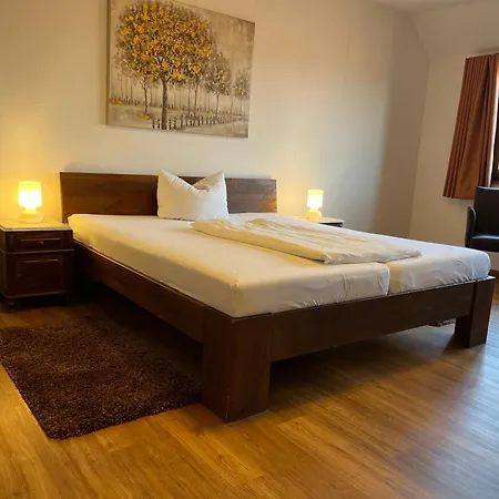 מלון Weingaertner