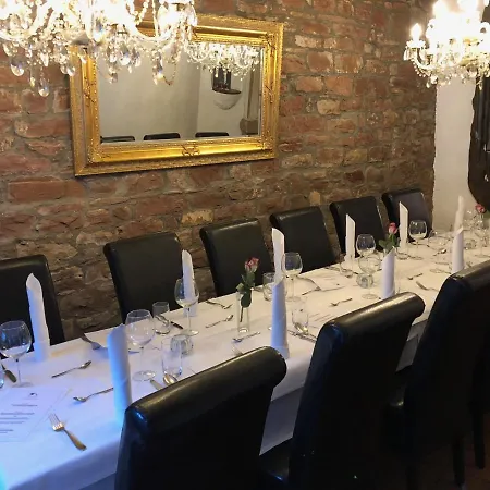 Hotel Weingaertner 3*