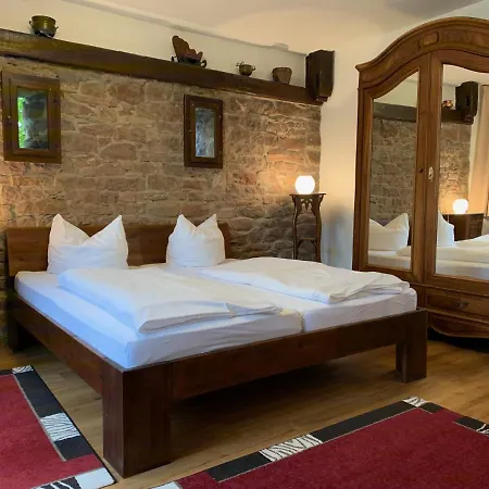 Hotel Weingaertner 3*