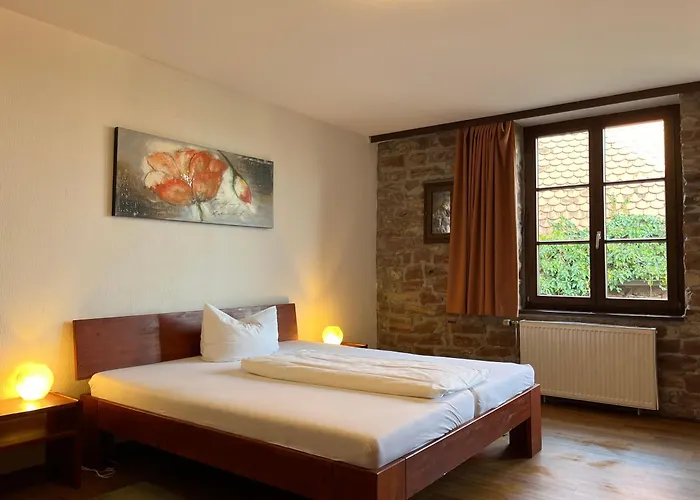 Weingaertner מלון 3*