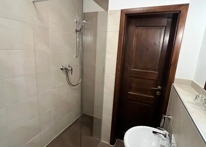 Weingaertner מלון 3*