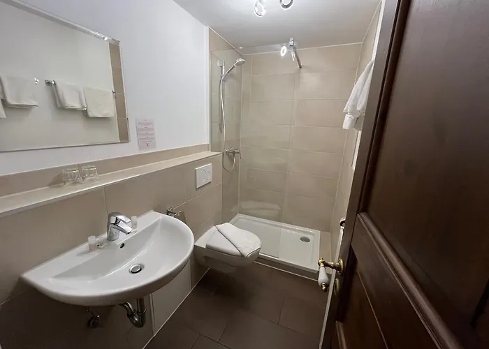 Weingaertner מלון